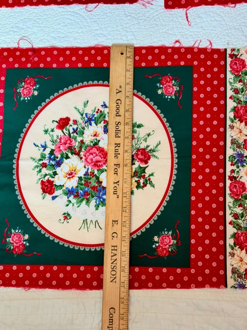 Vintage Christmas Floral Fabric Panels Red Green Roses Holiday Quilt Craft Lot